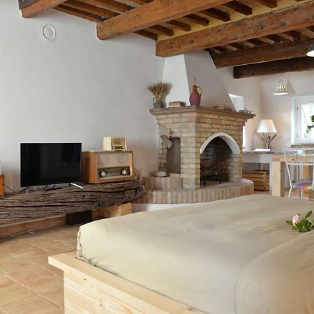 Апартаменты Castello Di Granarola Relais - Adults Friendly - Градара Экстерьер фото