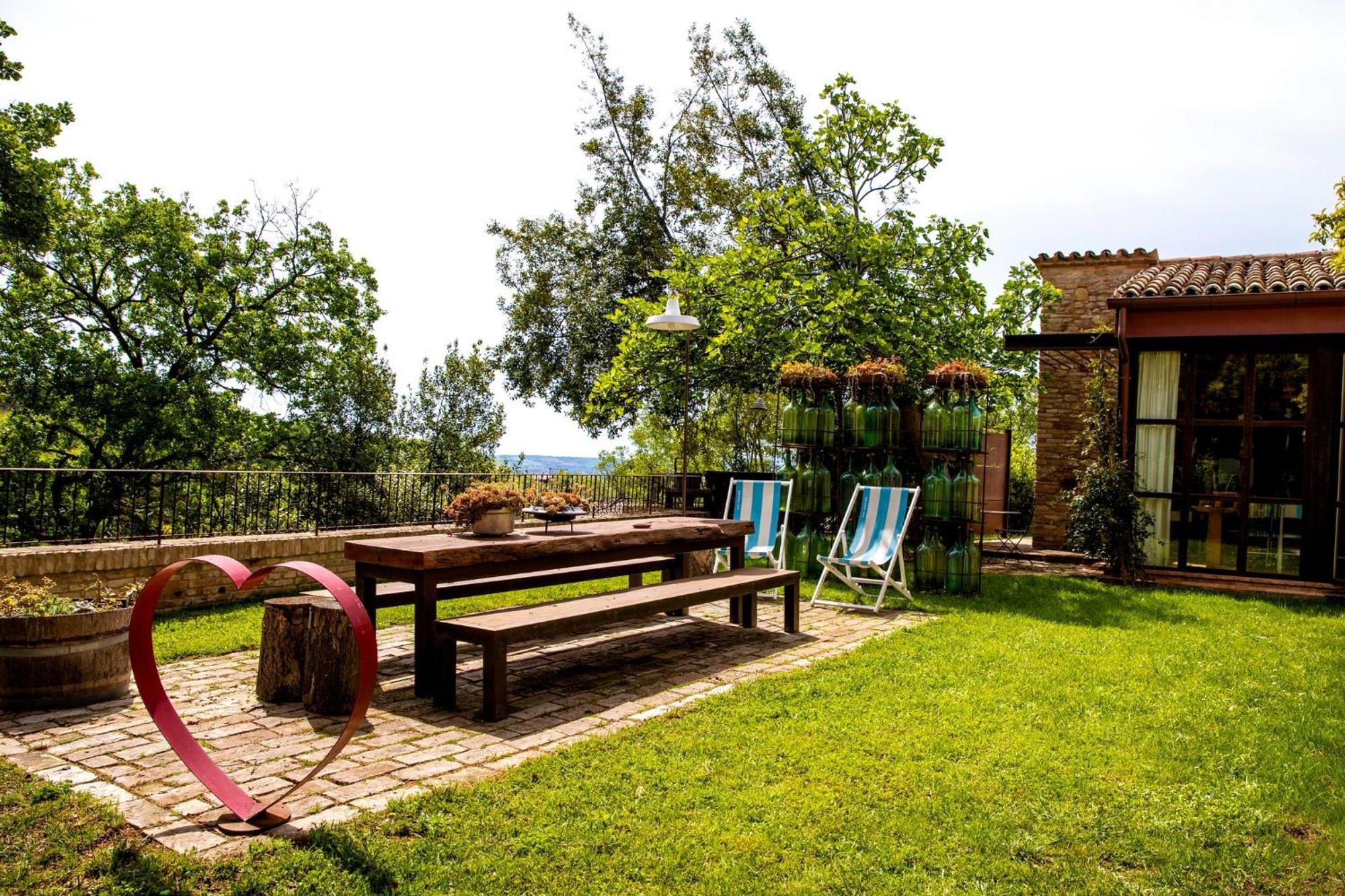 Апартаменты Castello Di Granarola Relais - Adults Friendly - Градара Экстерьер фото